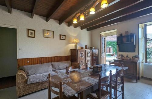 Nohant-Vic House | Family Gîte near Nohant with Garden and Free WiFi