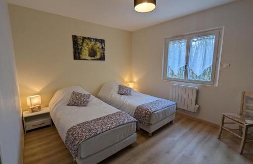 Puyreaux House | Family-Friendly Gîte with Garden and Outdoor Activities