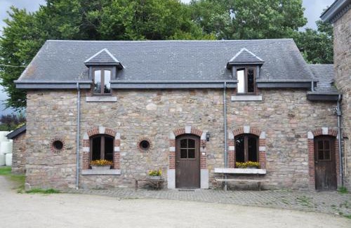 Sainte-Ode House | Pet-Friendly Retreat at Gîte Ferme d'Ortie - Family Friendly!