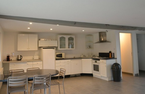 Sainte Gemme Cottage | Gîte MER-CAMPAGNE: Poolside Retreat with Ocean Views