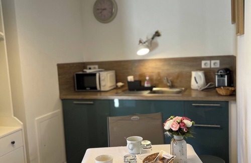 Saint-Gatien-des-Bois Apartment | Convenient Maison d'hôte Near Honfleur and Deauville