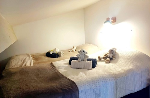 Saint-Gervais-sur-Roubion House | Family-Friendly Gîte "El Indalo" for Memorable Getaways