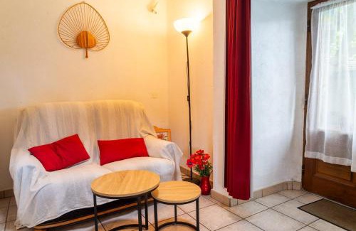 Pont-de-Montvert-Sud-Mont-Lozere House | Cozy Gite le Mont Lozere for Families and Pets Welcome