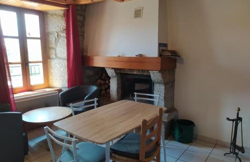 Sainte-Eulalie House | Family-Friendly Gites de France for Up to 4 Guests