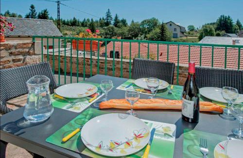 Chasserades House | Gites de France: Ideal Retreat for Families and Pets