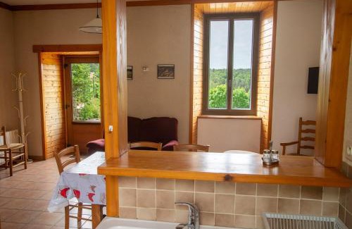 Villeneuve House | Experience Gites de France: Family-Friendly Retreat at La Chaze