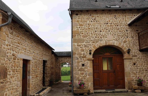 Monein House | Gîte Gassion: Guest Rated 9.8 with Oceanfront Pool & Spa