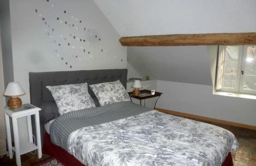 Gien House | Spacious Gîte Gien for 15 Guests - Family and Pet Friendly