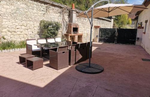 Saint-Aignan House | Pet-Friendly Gîte Grandeur Nature with Oceanfront Views