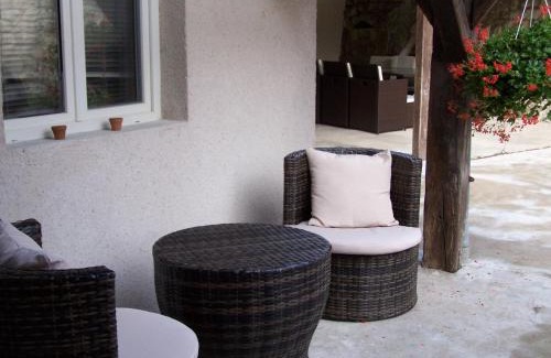 Saint-Aignan House | Pet-Friendly Gîte Grandeur Nature with Oceanfront Views