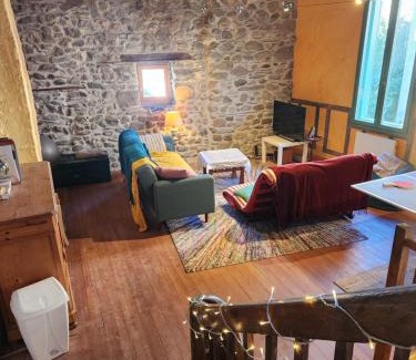 Siguer House | Pet-Friendly Gîte Groupe La Farigoule in Siguer - 8.5/10