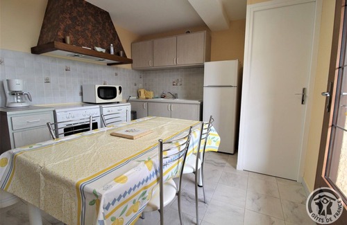 Julienas House | Top-Rated Gîte Hameau de Vaux - Ideal for Families