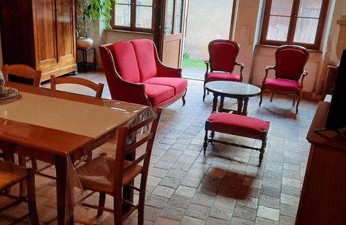 Herry House | Pet-Friendly Gîte Herry: Perfect for Families and Groups