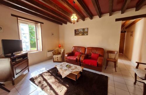 Pierrefitte-es-Bois House | Cozy Gîte with Valley Views, Pet-Friendly & Highly Rated