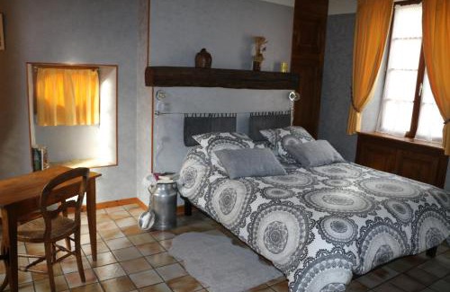 Cheu House | Beachfront Bliss at Gîte l'École Buissonnière - 8.6/10