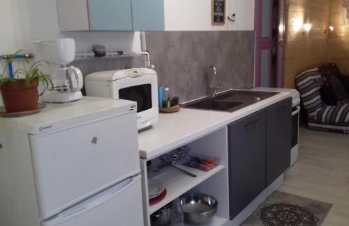 Saint-Ambroix Apartment | Pet-Friendly Gîte L'étape - Independent & Ground Level Stay