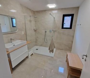 Bievre House | Pet & Child-Friendly Retreat at Gîte L'escapade