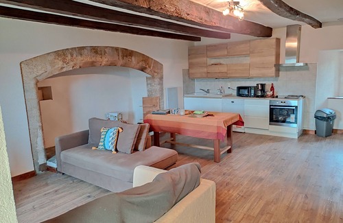 Castelnau-de-Mandailles House | Relax at Gîte L'Oustalet: Family-Friendly Retreat