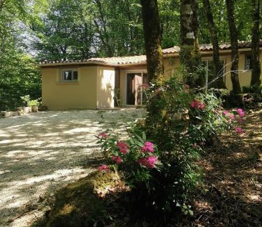 Saint-Andre-dAllas House | Child-Friendly Retreat at Gîte la Borie du bois Sarlat
