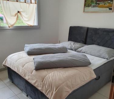 Surpierre House | Gîte La Broye: Oceanfront Retreat with 8.9/10 Rating