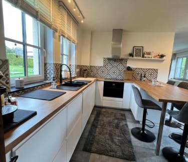 Transinne House | Gîte La Clef des Champs: Oceanfront Retreat with Great Reviews