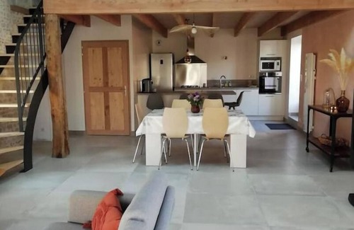 Le Gue-d'Allere House | Cozy Gîte La Forge for 4: Family-Friendly Retreat