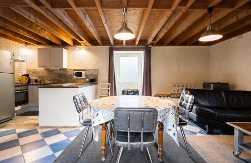 Noyal-Chatillon-sur-Seiche House | Pet-Friendly Gîte La Malcotais - Rated 9/10 by Guests