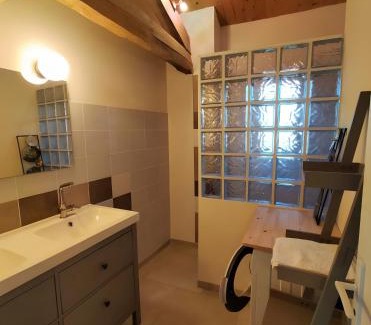 Le Saix House | Gîte La Grange Des Pépinières