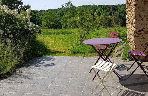 Bourrou Cottage | Experience Gîte la Grangette: Pool, Spa & Family Friendly