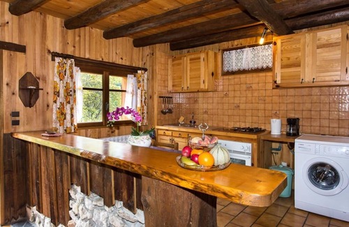 La Lechere House | Idyllic Retreat Near Doucy Station with Family-Friendly Amenities