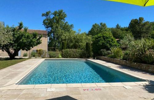 Venasque House | Gîte La Loge: Pet-Friendly with Pool & Ocean Views