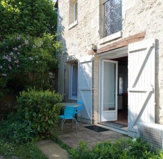 Latille Apartment | Cozy Gîte La Loge des Fées - Pet and Child Friendly Retreat