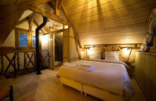 Bor-et-Bar House | Cozy Gîte La Maisonnette: Child-Friendly Retreat Awaits