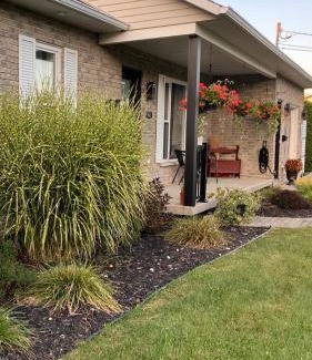 Coaticook Bed & Breakfast | Discover Gîte La Nuitée: Oceanfront Bliss Awaits You