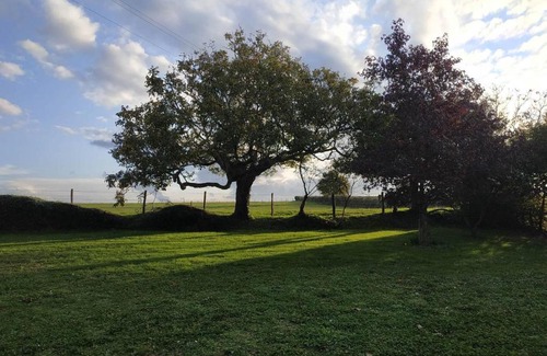 Val d’Erdre-Auxence House | Discover Gîte La Pâquerie: Child-Friendly Retreat, 9.4/10