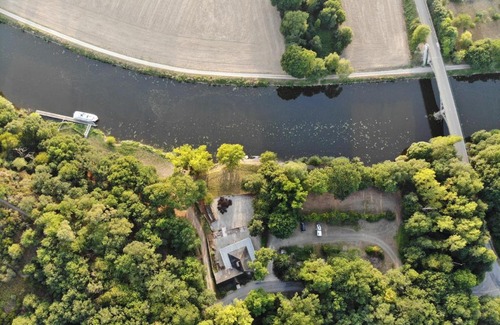 Plechatel House | Gîte La Plage Pléchâtel: Family-Friendly Retreat with Breakfast
