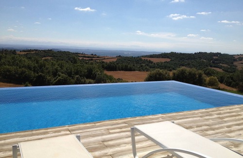 Madrona Villa | Gîte La Portella: Perfect for 26 with Spa and Hot Tub