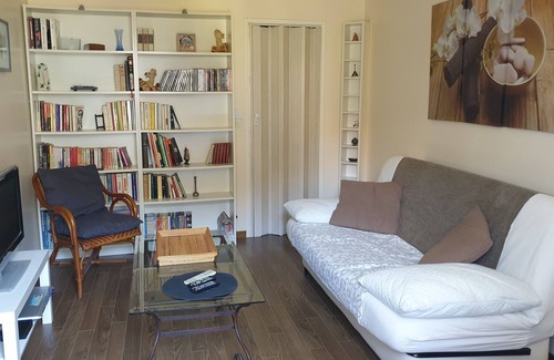 Passenans House | Gîte La Salamandre: Guest Rated 9.8 with Family Amenities