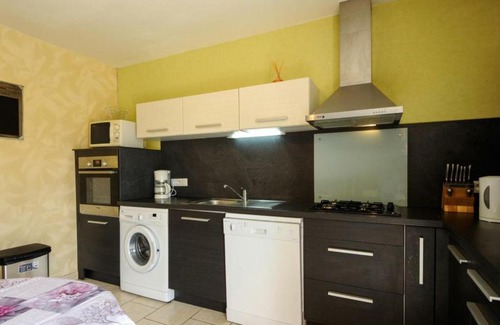 Laines-aux-Bois House | Family-Friendly Gîte Laines-aux-Bois: Rated 9/10 by Guests