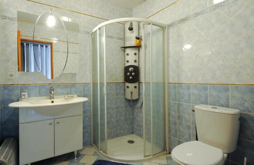 Laines-aux-Bois House | Family-Friendly Gîte Laines-aux-Bois: Rated 9/10 by Guests