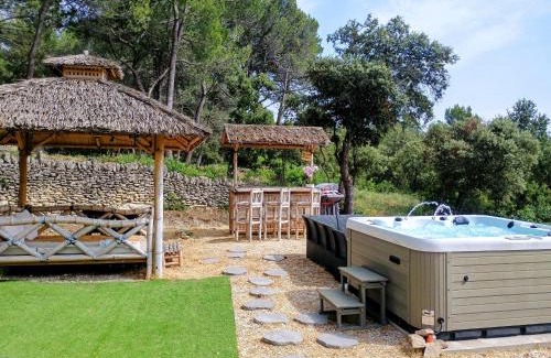 Saumane-de-Vaucluse House | Gîte Lavande jardin 33 hectares piscine Spa Sauna au cœur de Provence