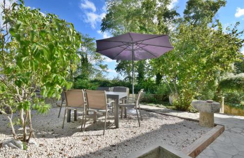 Castelnau-sur-l'Auvignon House | Explore Gîte Le Bon Sens with Oceanfront Views & Pool