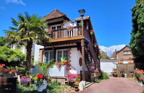Forges-les-Eaux Apartment | Explore Gîte Le Balcon Flaubert - Rated 9.4 by Guests