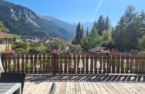 Termignon Apartment | Family-Friendly Gîte Le Cembro with Pool for 6 Guests