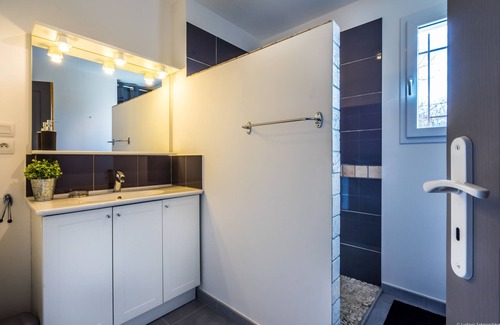 Labeaume House | Discover Gîte le Chêne Vert: 10/10 Family-Friendly Retreat