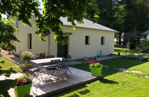 Bosgouet House | Pet-Friendly Getaway at Le Clos de la Bertinière