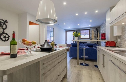 Thones Cottage | Ocean View Retreat at Gîte Le Clos Savoie Lorraine - Rated 9.8