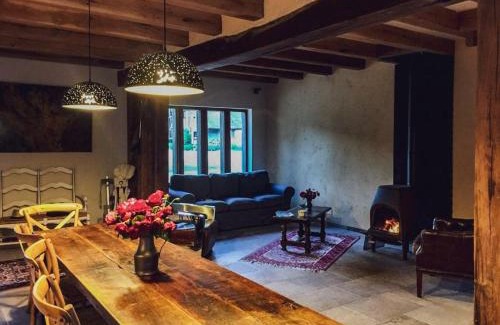 Contres House | Comfortable Family Retreat at Gîte Le Controis-en-Sologne