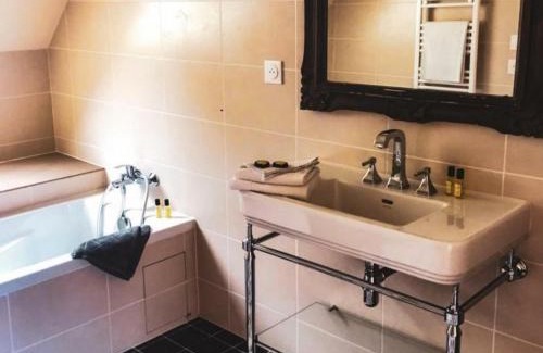 Contres House | Comfortable Family Retreat at Gîte Le Controis-en-Sologne