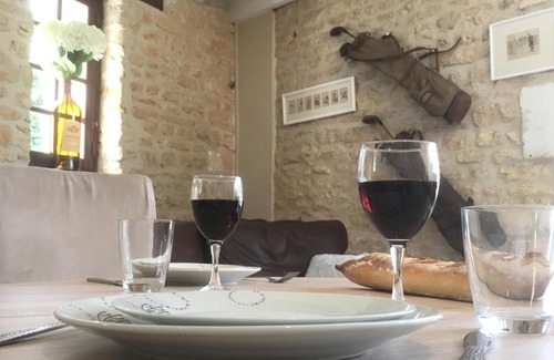 Julienne House | Experience Gîte Le Dolmen in Beautiful Cognac